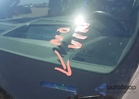 2021 Chevrolet Silverado 1500 2Wd Short Bed High Country z USA, uszkodzony, nr VIN 1GCPWFED8MZ304111